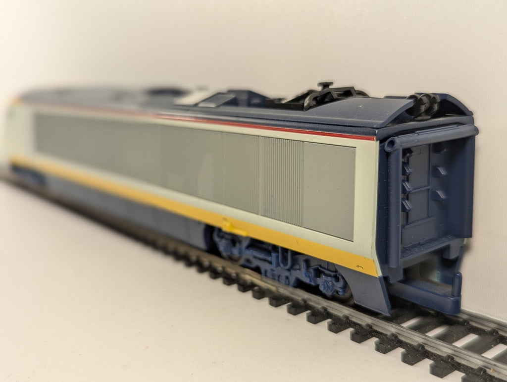 Hornby OO Gauge Eurostar Class 373 Power Car Electric Locomotive 3220