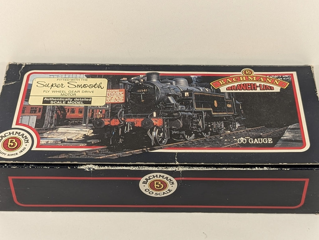 Bachmann OO Gauge Ivatt 2-6-2 Tank Steam Locomotive 41241 BR Lined Black 31-451