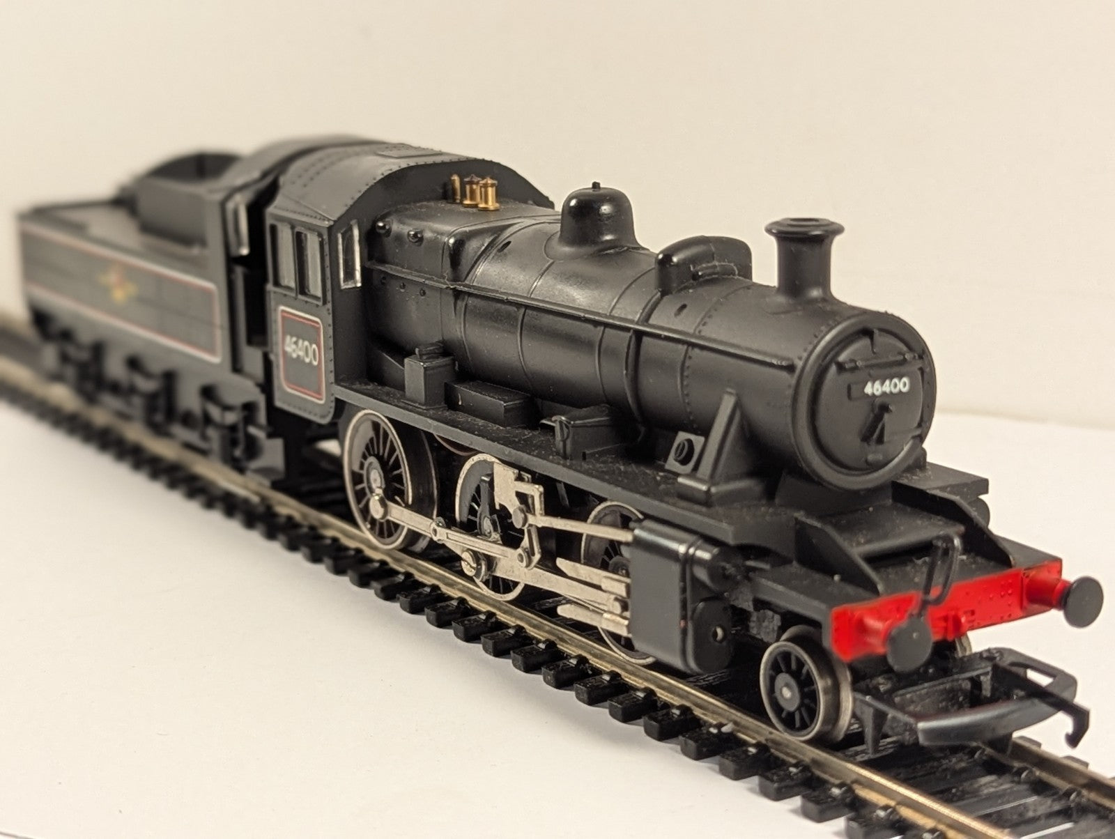 Hornby R857 Ivatt Class 2MT 2-6-0 Steam Locomotive Black OO Gauge Boxed