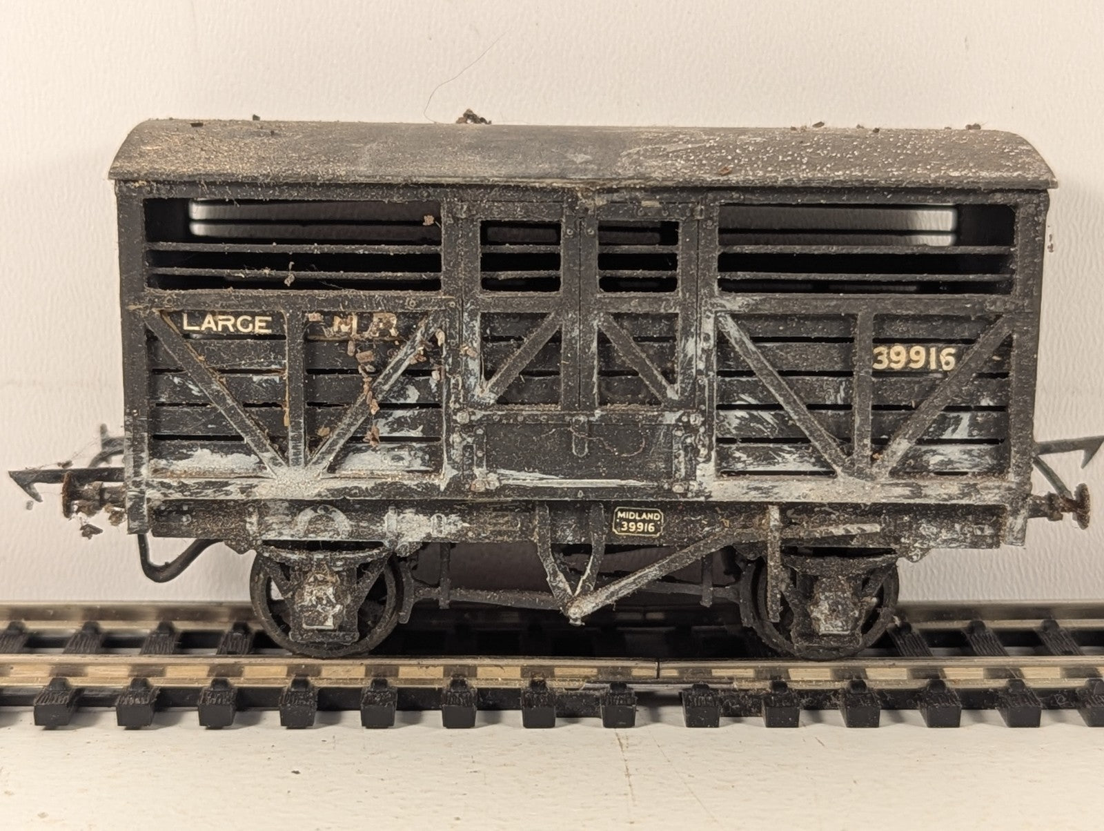 Kitbuilt OO Gauge Midland Cattle Wagon Goods Wagon 39916 MR Grey