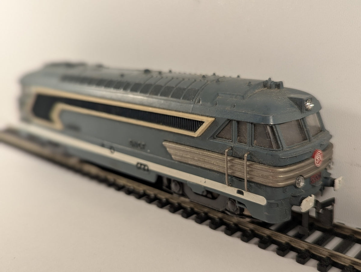 Lima HO Gauge SNCF Class BB 67000 Diesel Locomotive 67001 SNCF Blue