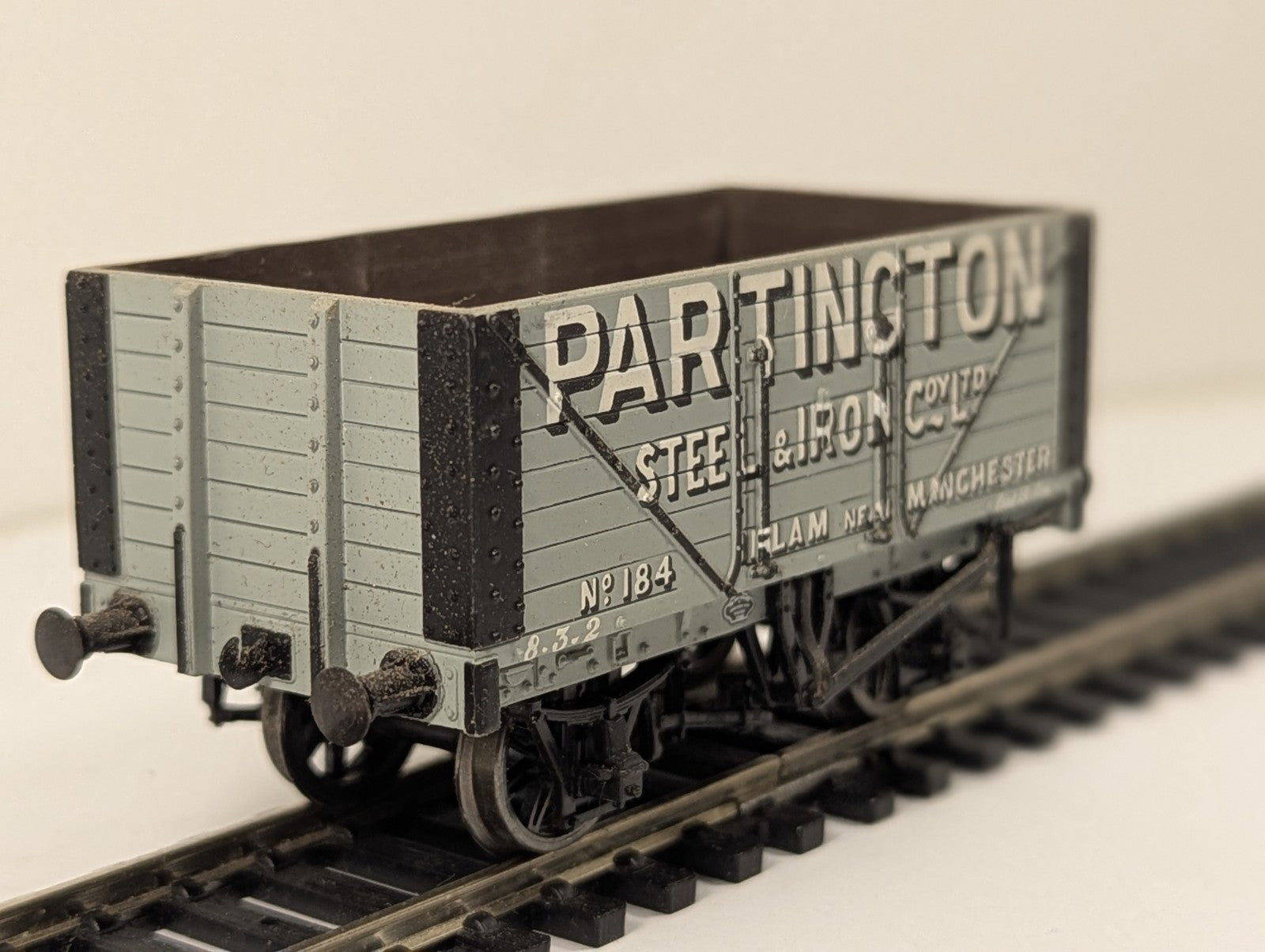 Bachmann OO Gauge 7 Plank Wagon Goods Wagon 184