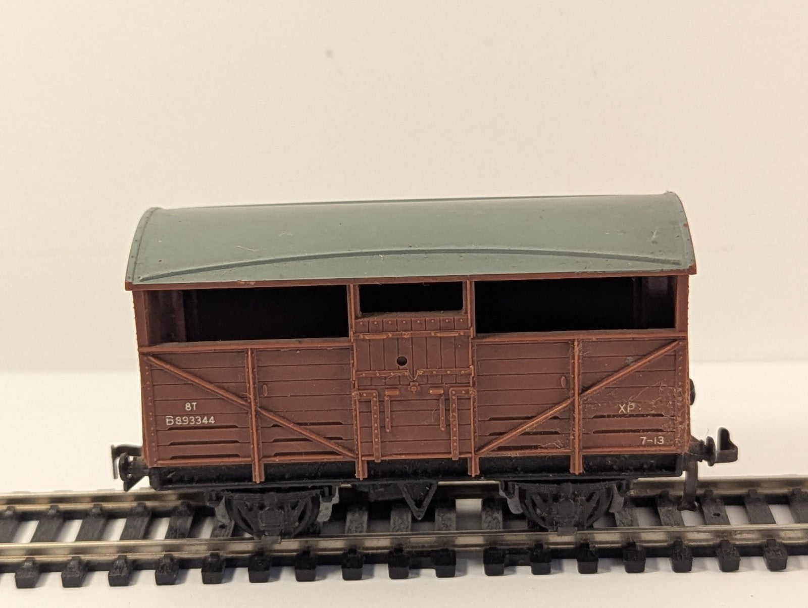 Hornby Dublo SD6 BR Bauxite 8T Cattle Truck B893344