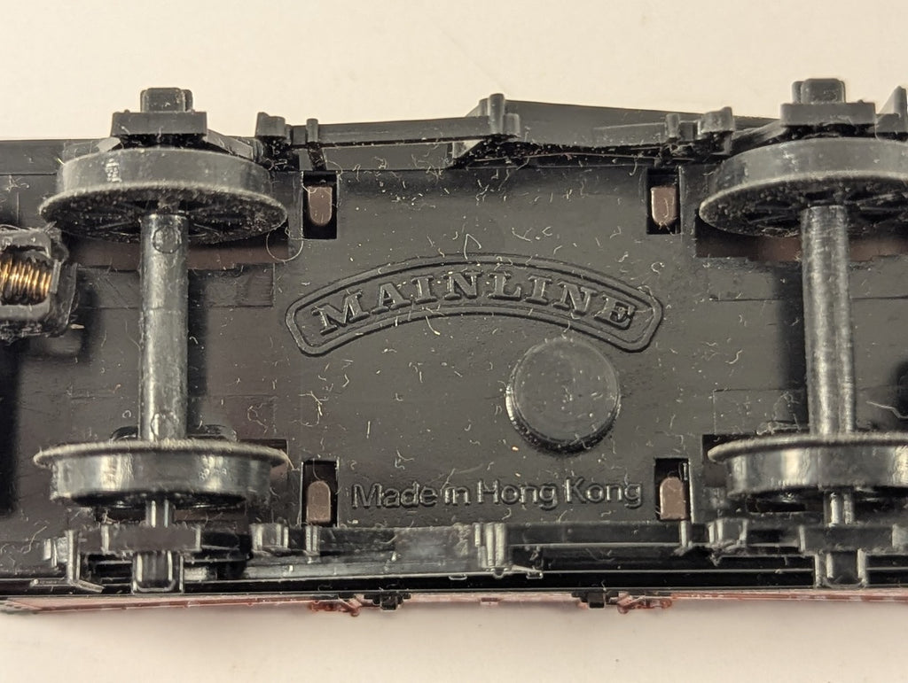 Mainline OO Gauge 7 Plank Wagon Ellis & Everard Goods Wagon 136