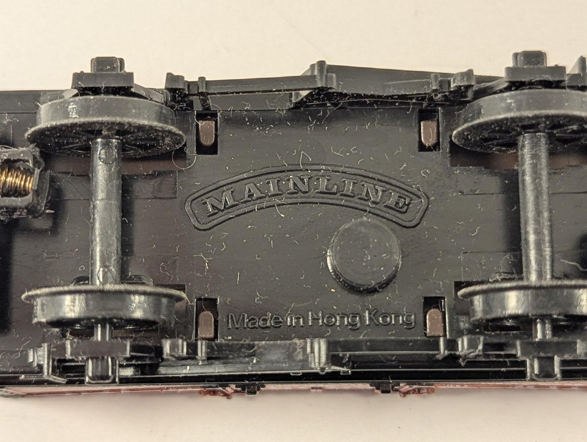 Mainline OO Gauge 7 Plank Wagon Ellis & Everard Goods Wagon 136