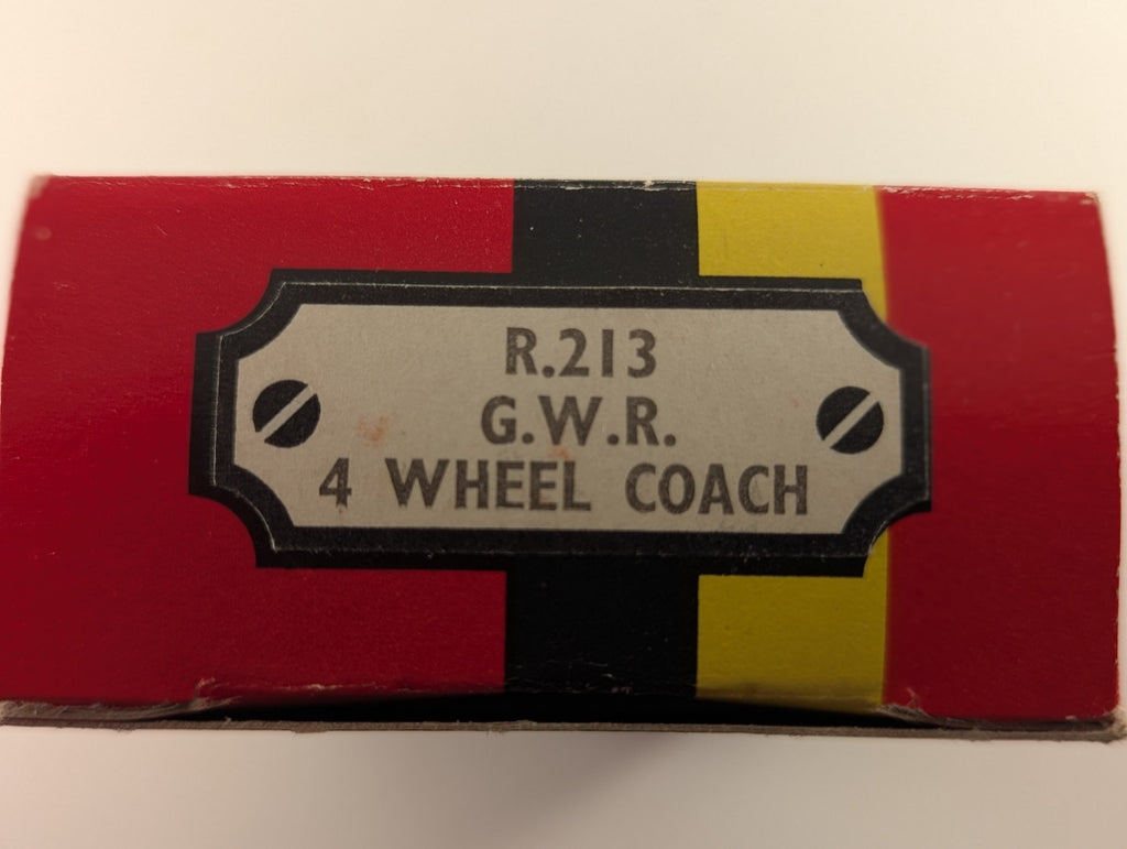 Hornby R213 OO Gauge GWR 4 Wheel Coach - Boxed