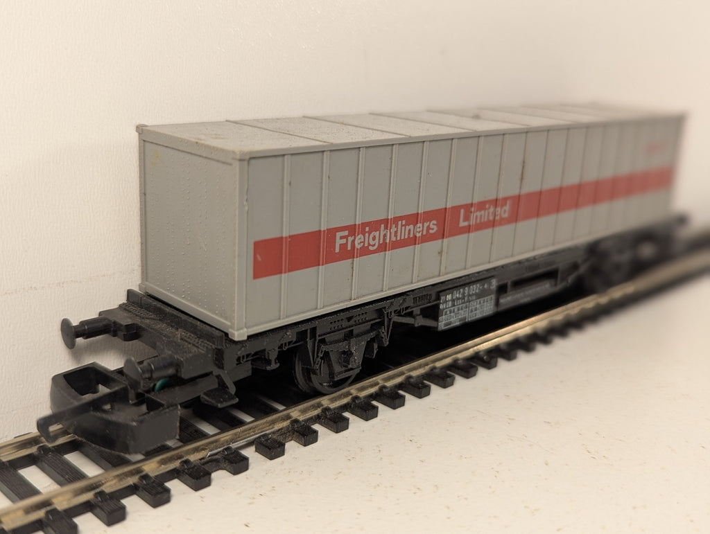 Lima OO Gauge DB Lss-y Container Flat Wagon with Freightliners Limited Container