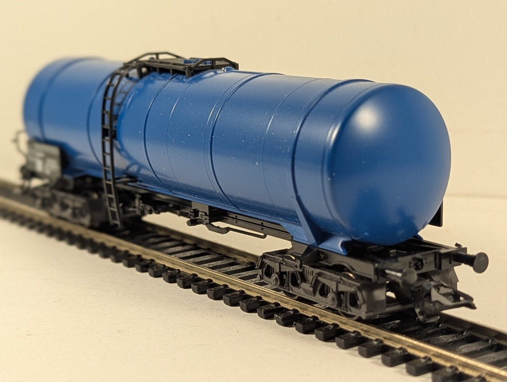 Marklin HO Gauge SBB-CFF Bogie Tank Wagon 785 7 147-7 SBB-CFF Blue