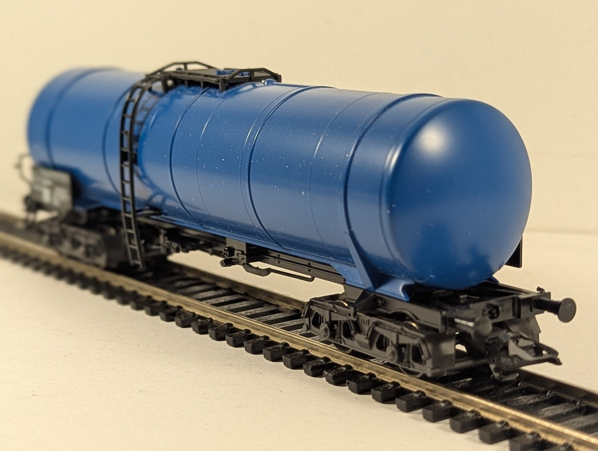 Marklin HO Gauge SBB-CFF Bogie Tank Wagon 785 7 147-7 SBB-CFF Blue