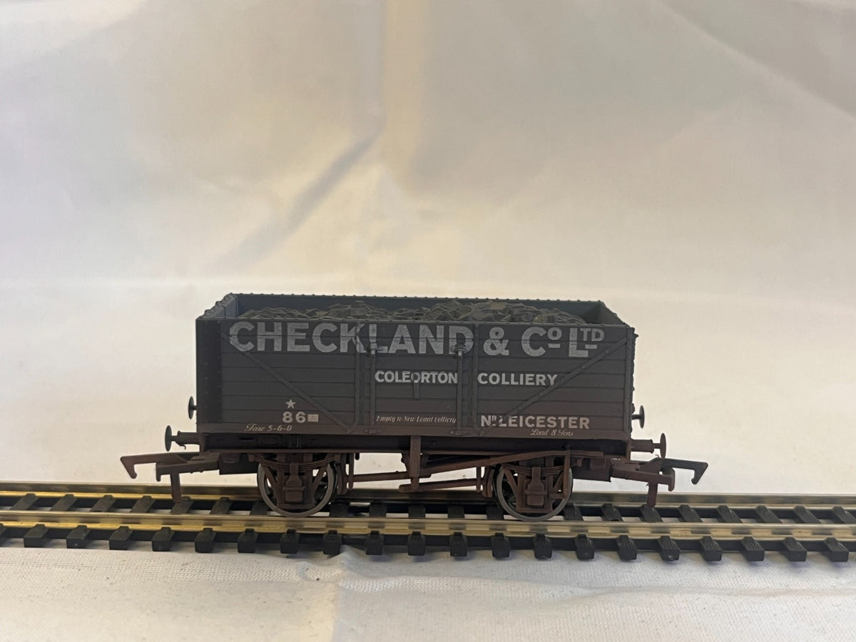 Dapol OO Gauge Checkland & Co Coleorton Colliery 7 Plank Wagon