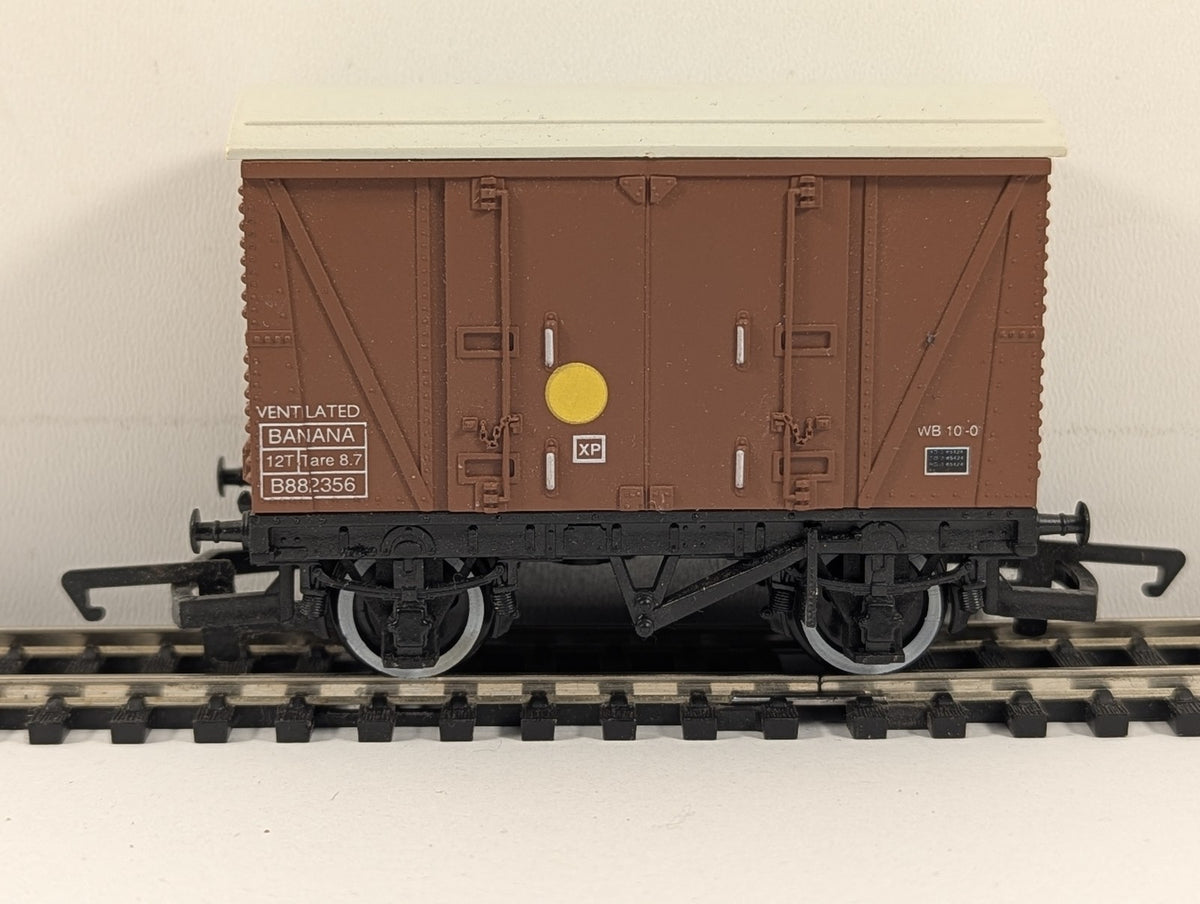Hornby OO Gauge Banana Van (VEA) Goods Wagon B882356 BR Bauxite R.213