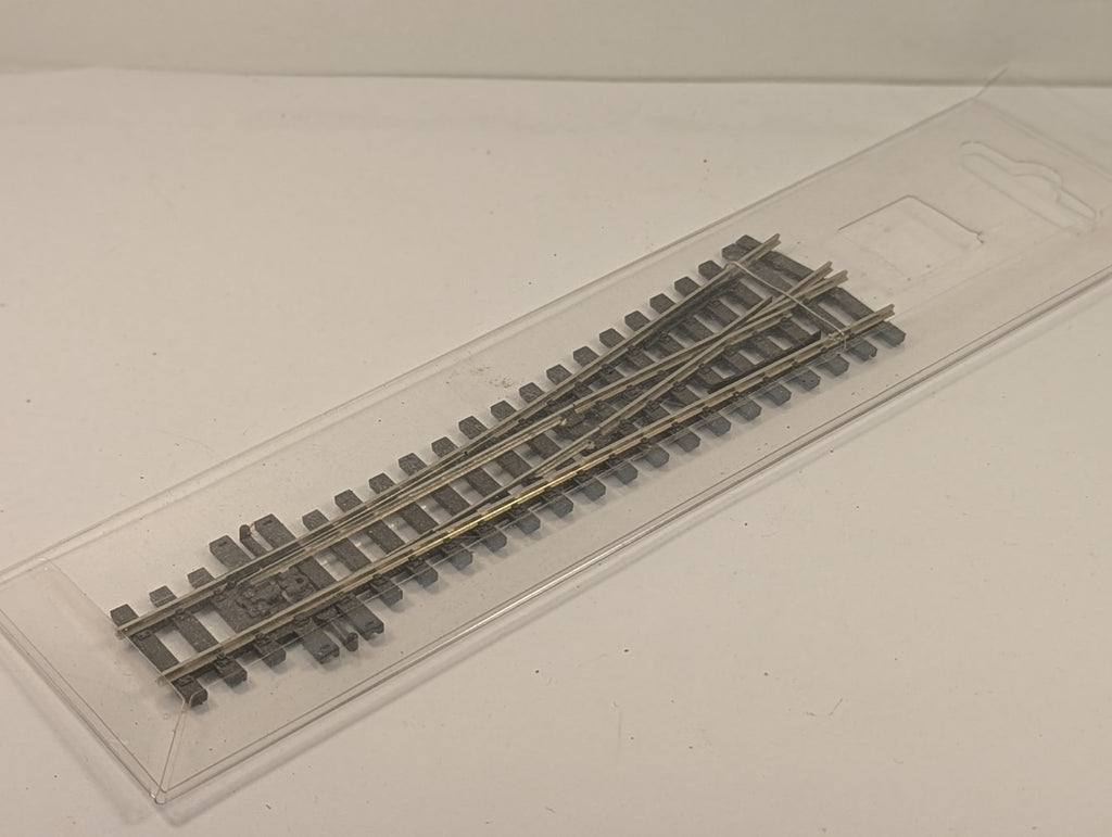 PecoSL-E392F HOe Gauge Code 55 small Radius Electrofrog LeftHand Turnout - Boxed