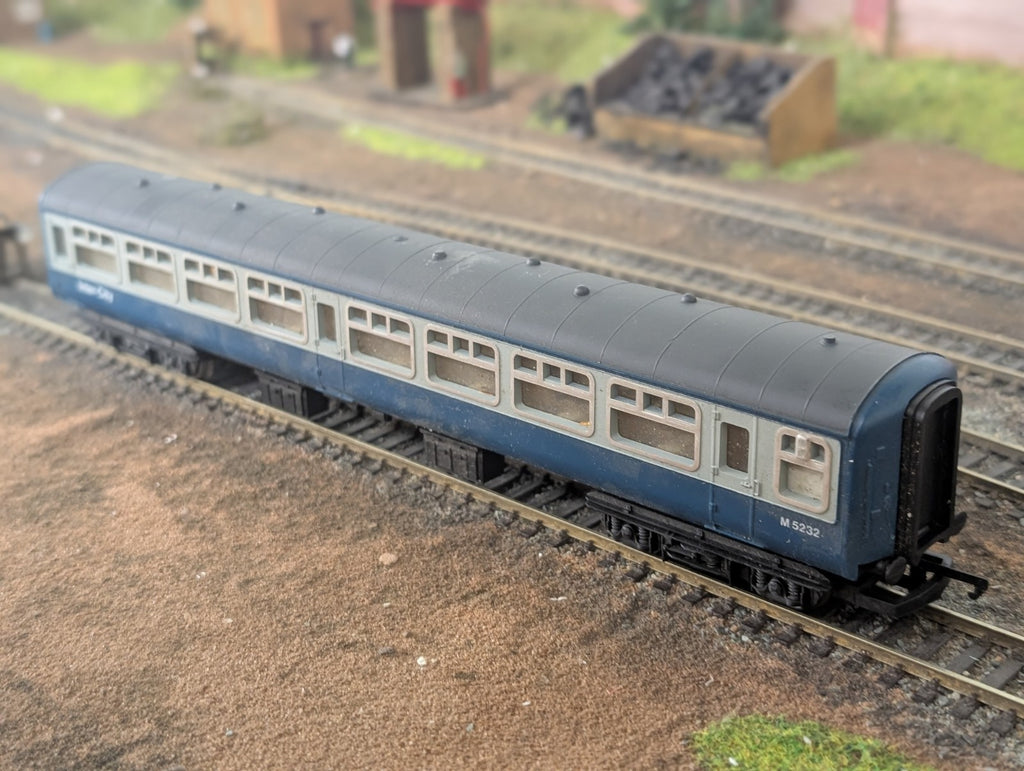Hornby R417 BR MK2 TSO Tourist Standard Open M5232 BR Blue/Grey
