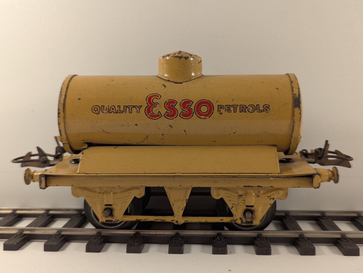 Hornby O Gauge No. 1 Esso Petrol Tank Wagon Goods Wagon Esso Yellow