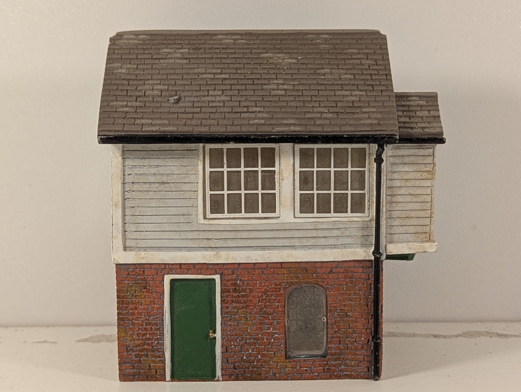 Hornby Skaledale OO Gauge Signal Box – Missing Parts