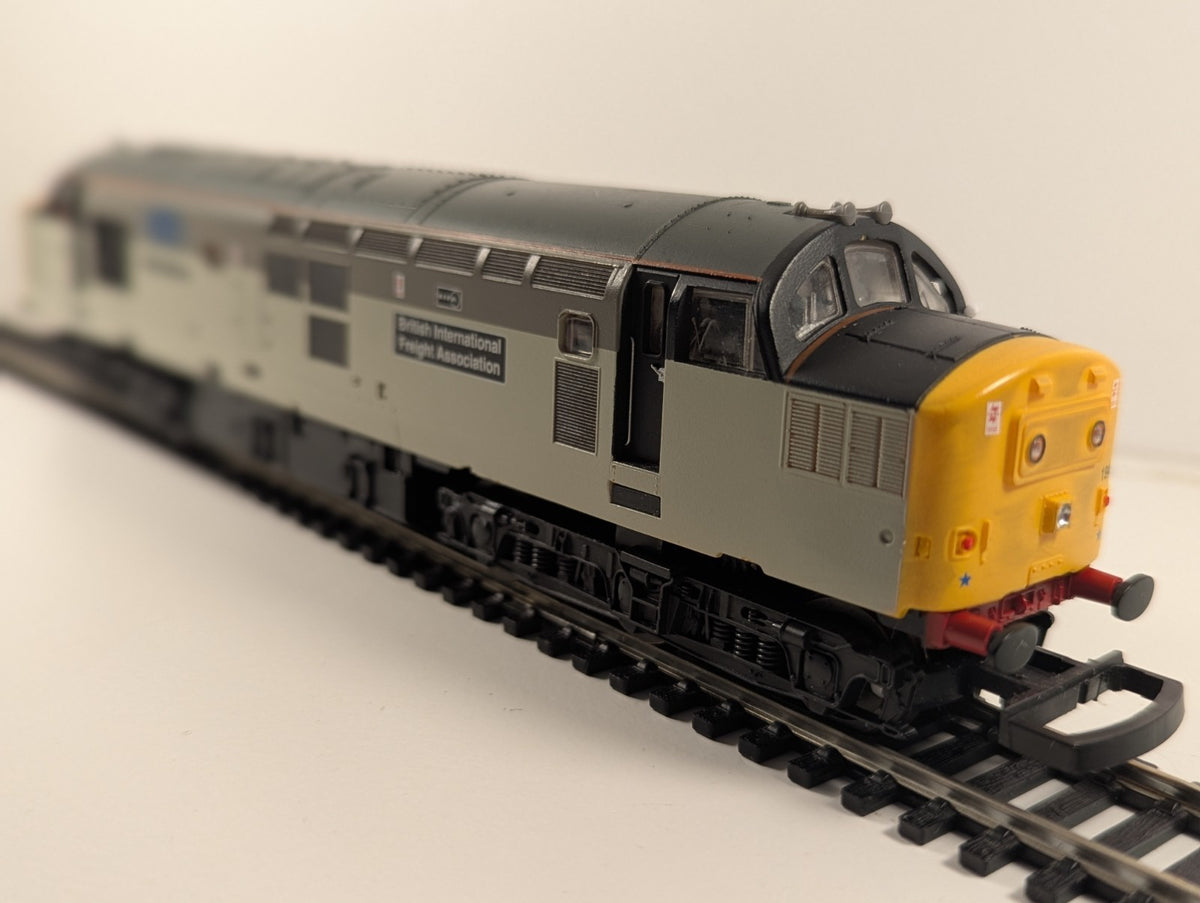 Lima 204985 Class 37 No.37194 – British International Freight Association