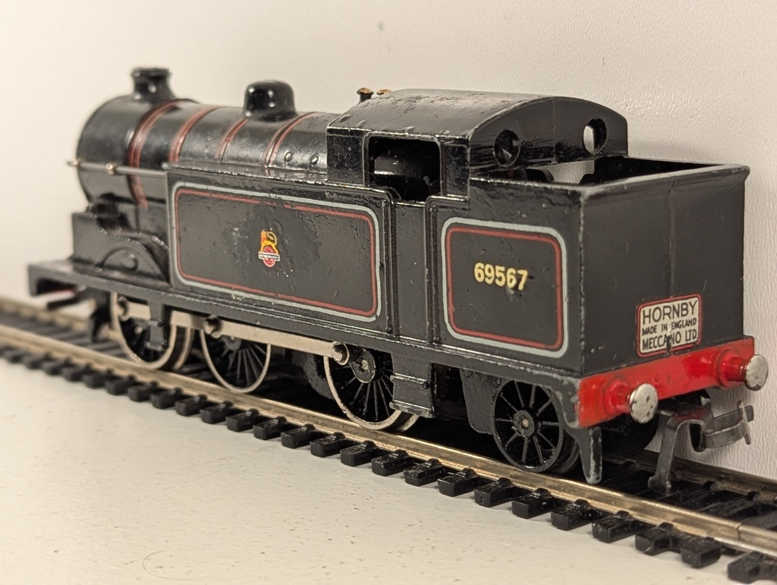 Hornby Dublo EDL17 Class N2 0-6-2T Steam Locomotive OO Gauge