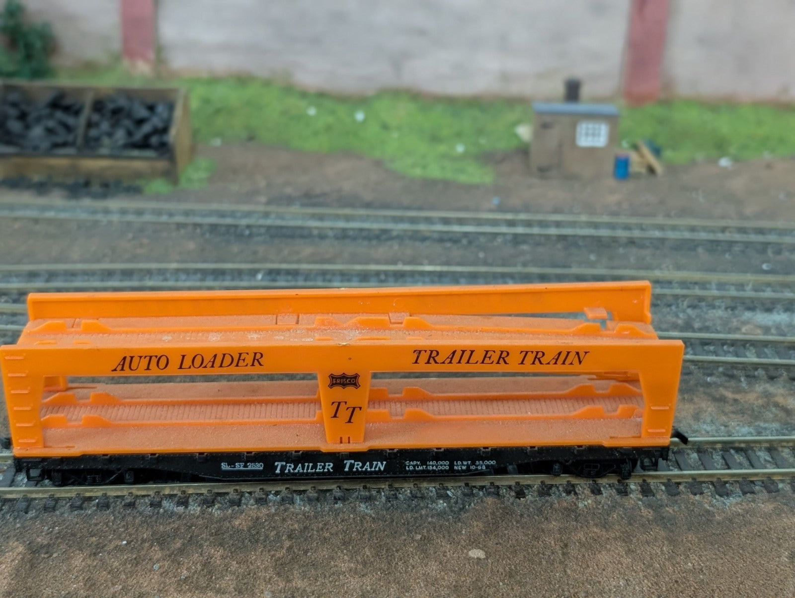 Tyco HO Gauge Autoloader Car Transporter