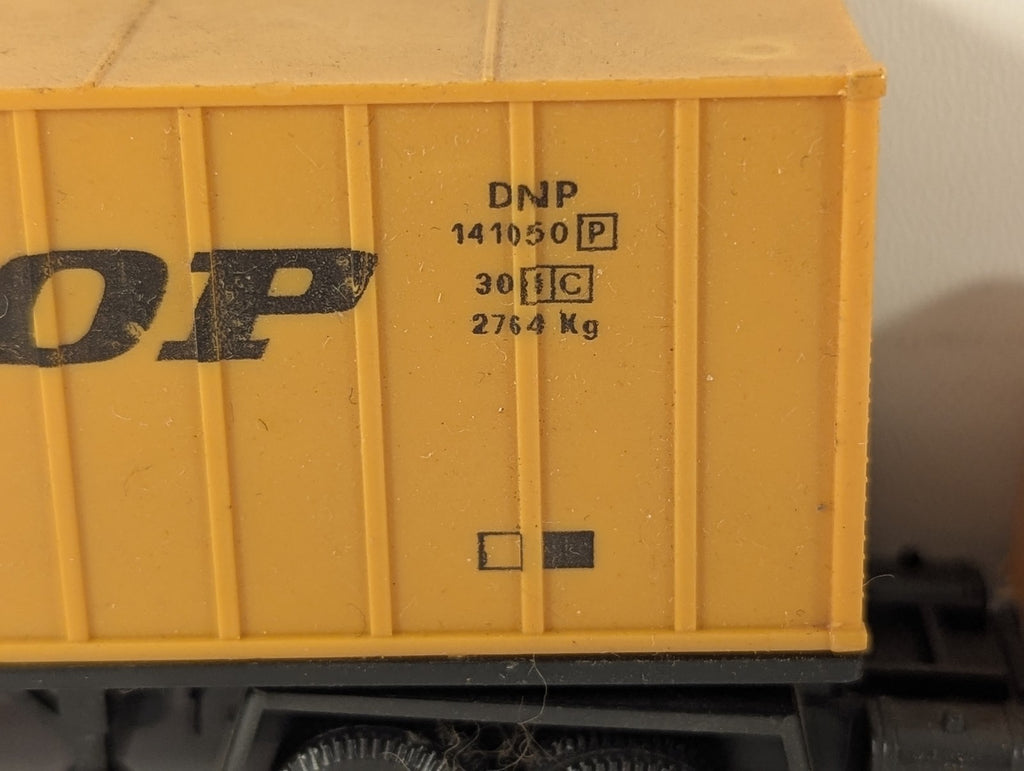 Lima HO Scale Fiat Articulated Lorry with Dunlop Container Model Truck
