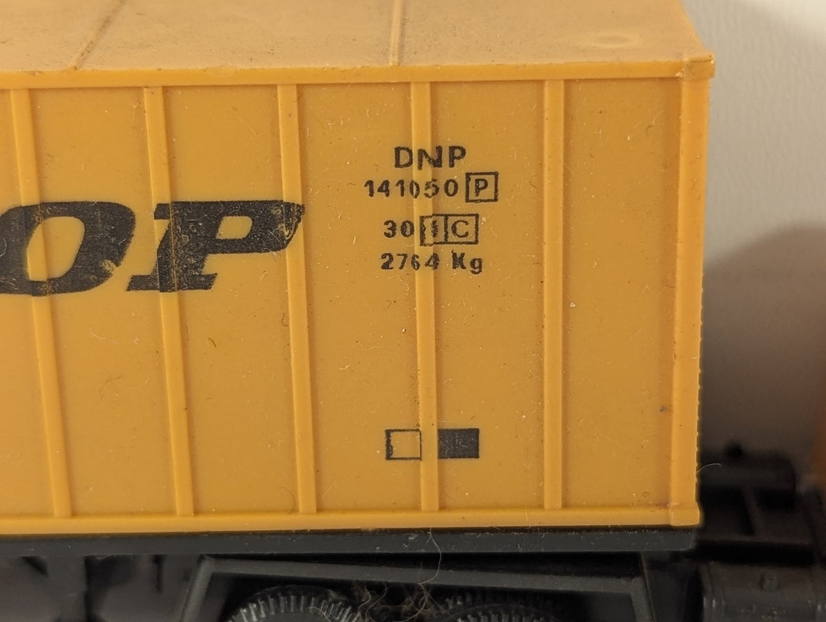 Lima HO Scale Fiat Articulated Lorry with Dunlop Container Model Truck