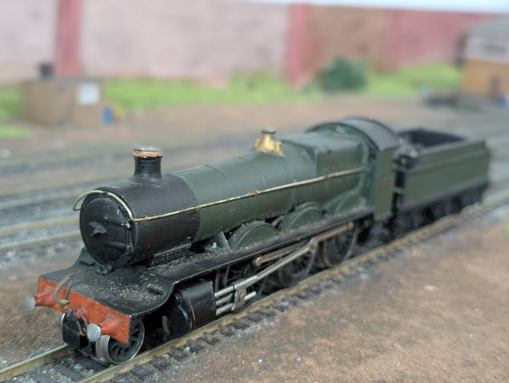 Kitbuilt OO Gauge GWR Hall Class Steam Locomotive Green