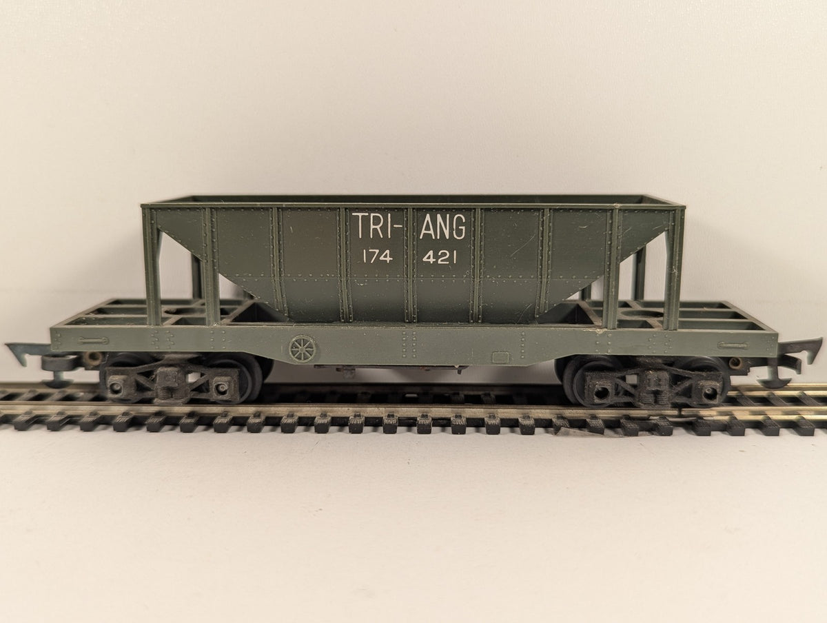 Tri-ang OO Gauge Operating Hopper Wagon Goods Wagon 174421 Tri-ang Green R111