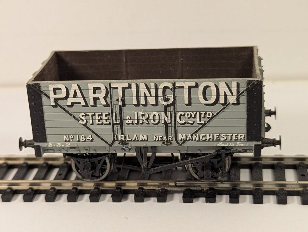 Bachmann OO Gauge 7 Plank Wagon Goods Wagon 184
