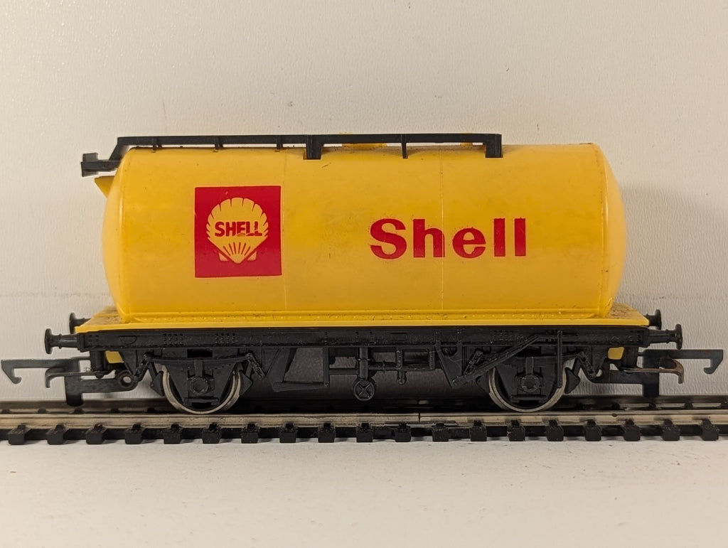 Hornby OO Gauge Shell Tank Wagon Shell Yellow R127