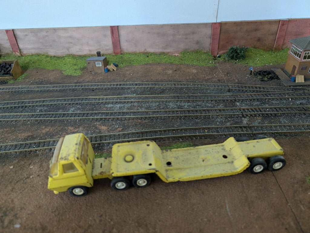 TONKA Yellow Hauler Truck & Flatbed Trailer