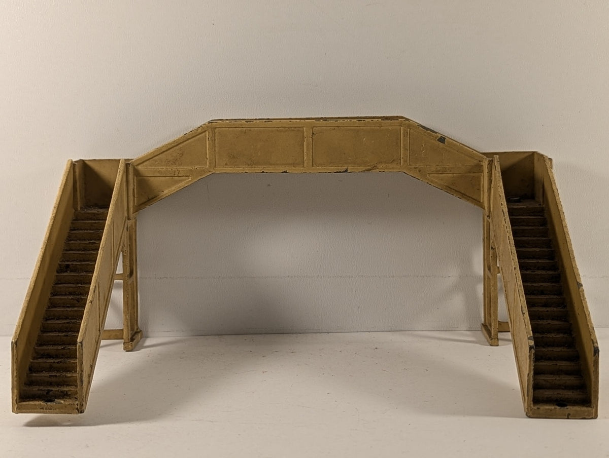 Hornby Dublo OO Gauge D1 Footbridge Cream