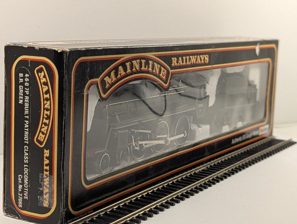 Mainline OO Gauge BR Standard Class 4MT Steam Locomotive 75006 BR Lined Black