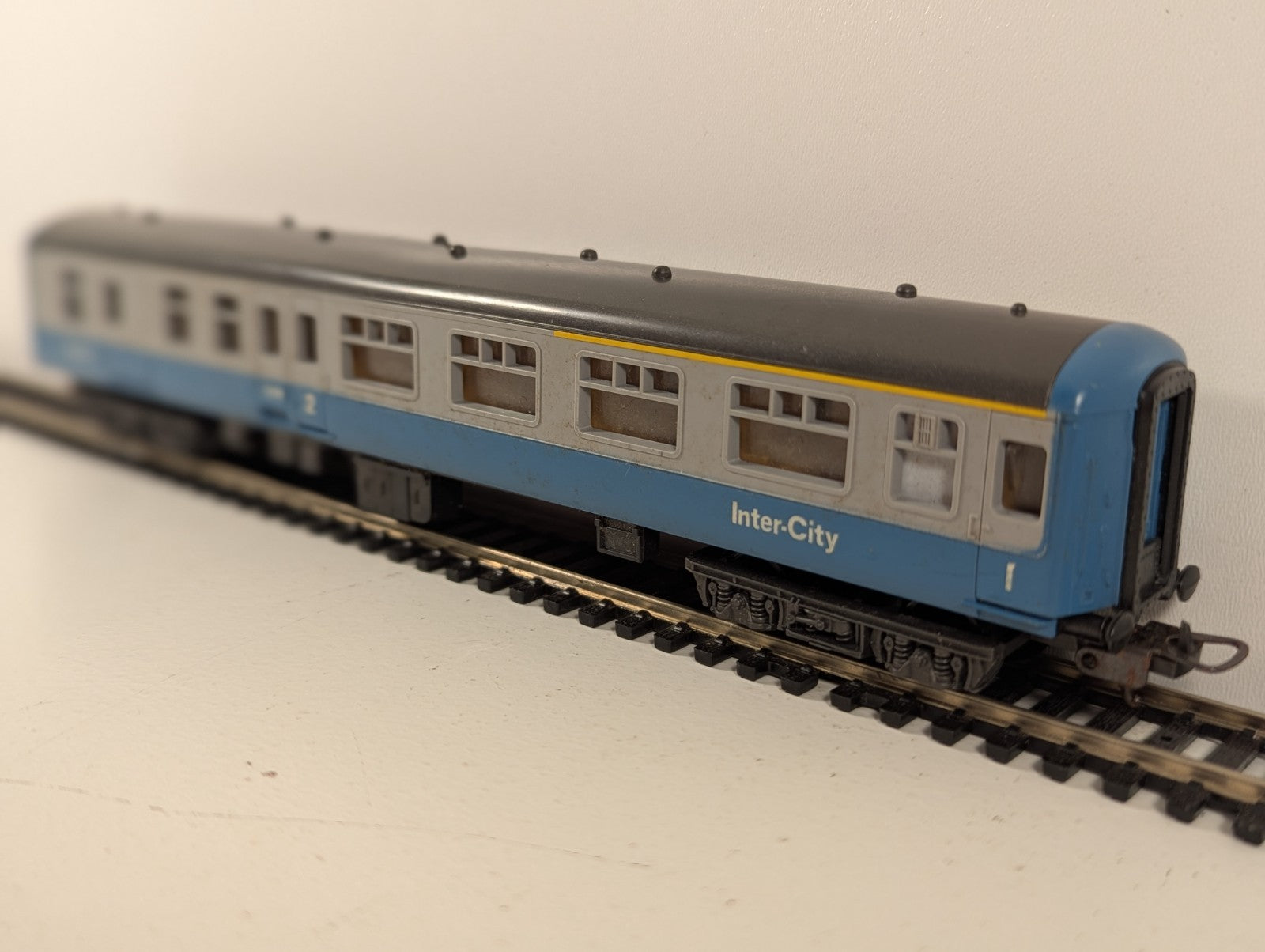 Lima HO Gauge BR Mk1 Brake Coach Blue & Grey