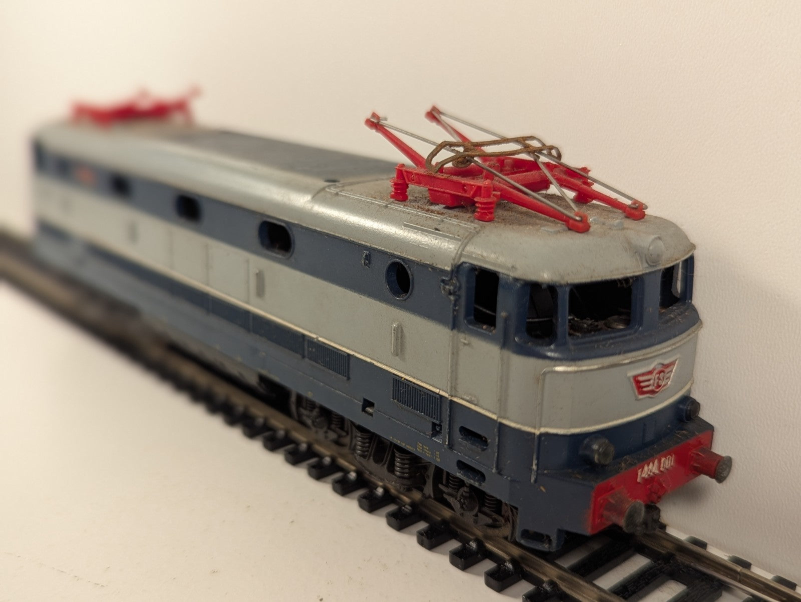 Lima HO Gauge FS E.444 “Tartaruga” Electric Locomotive Spares or Repair