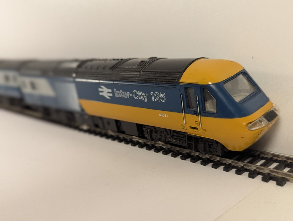Hornby OO Gauge Class 43 HST Inter-City 125 Power and Dummy Car Locomotives