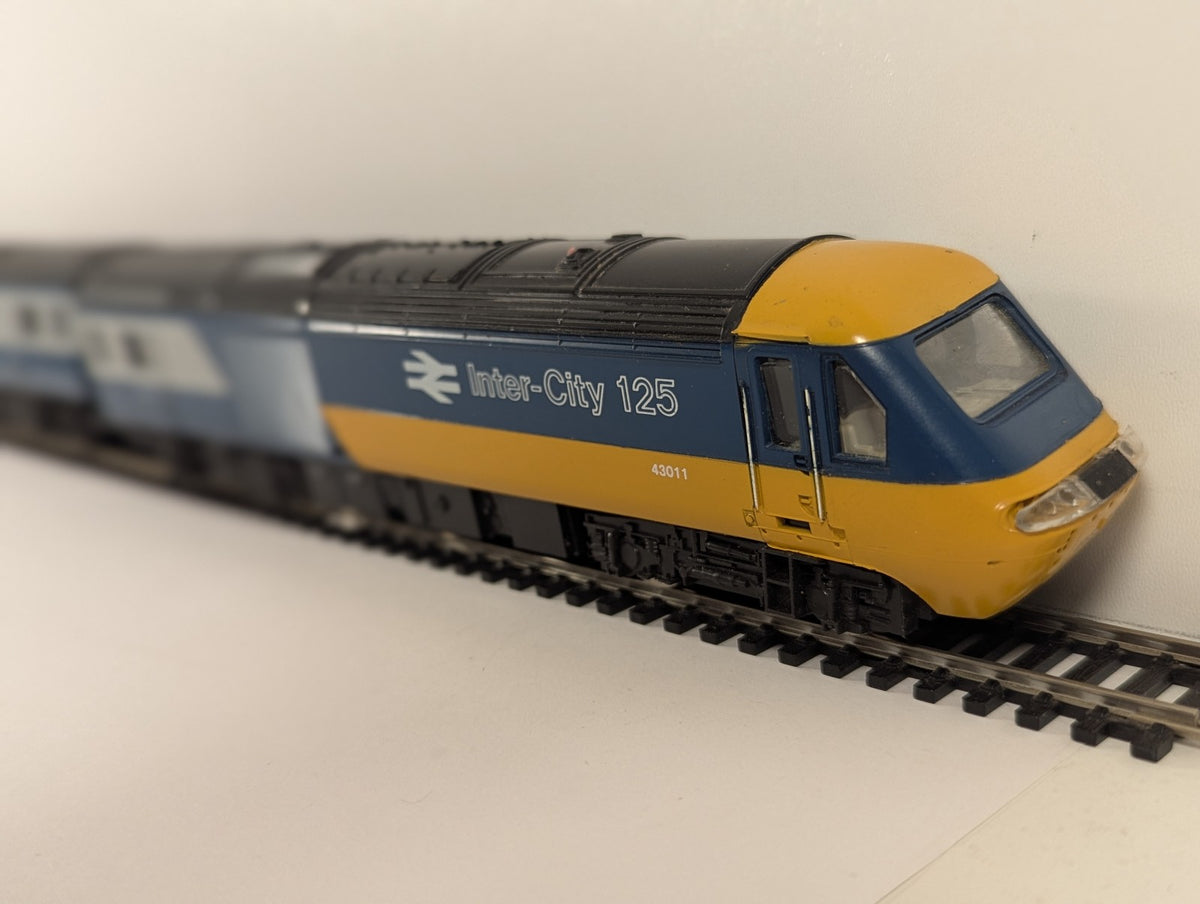 Hornby OO Gauge Class 43 HST Inter-City 125 Power and Dummy Car Locomotives