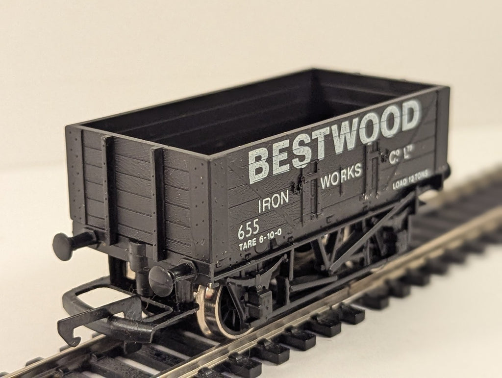 Hornby OO Gauge Bestwood 5 Plank Wagon Goods Wagon 655 Bestwood Iron Works R.096