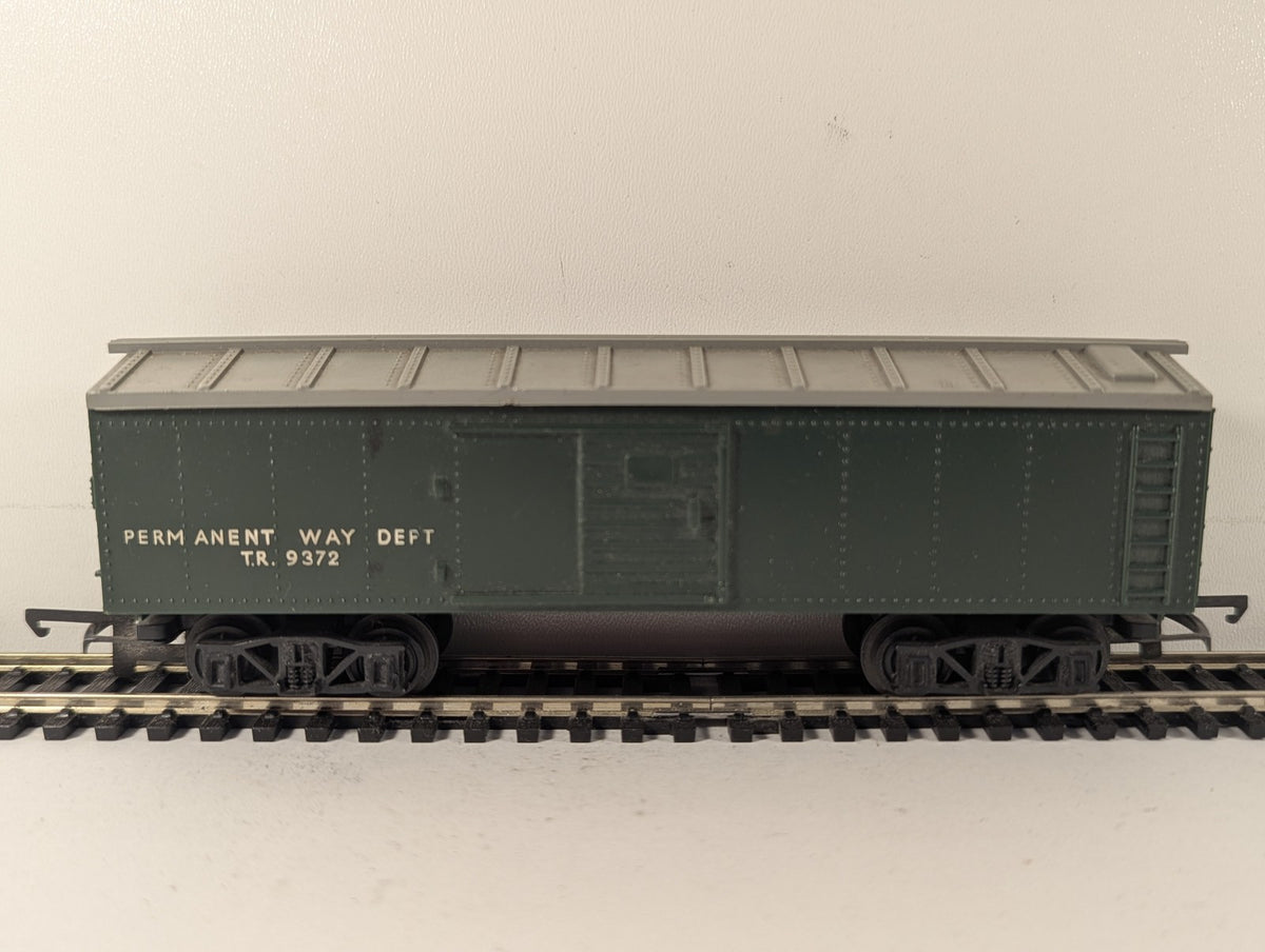 Tri-ang OO Gauge Permanent Way Dept Bogie Tool Van Bogie Van 9372 Green R.126