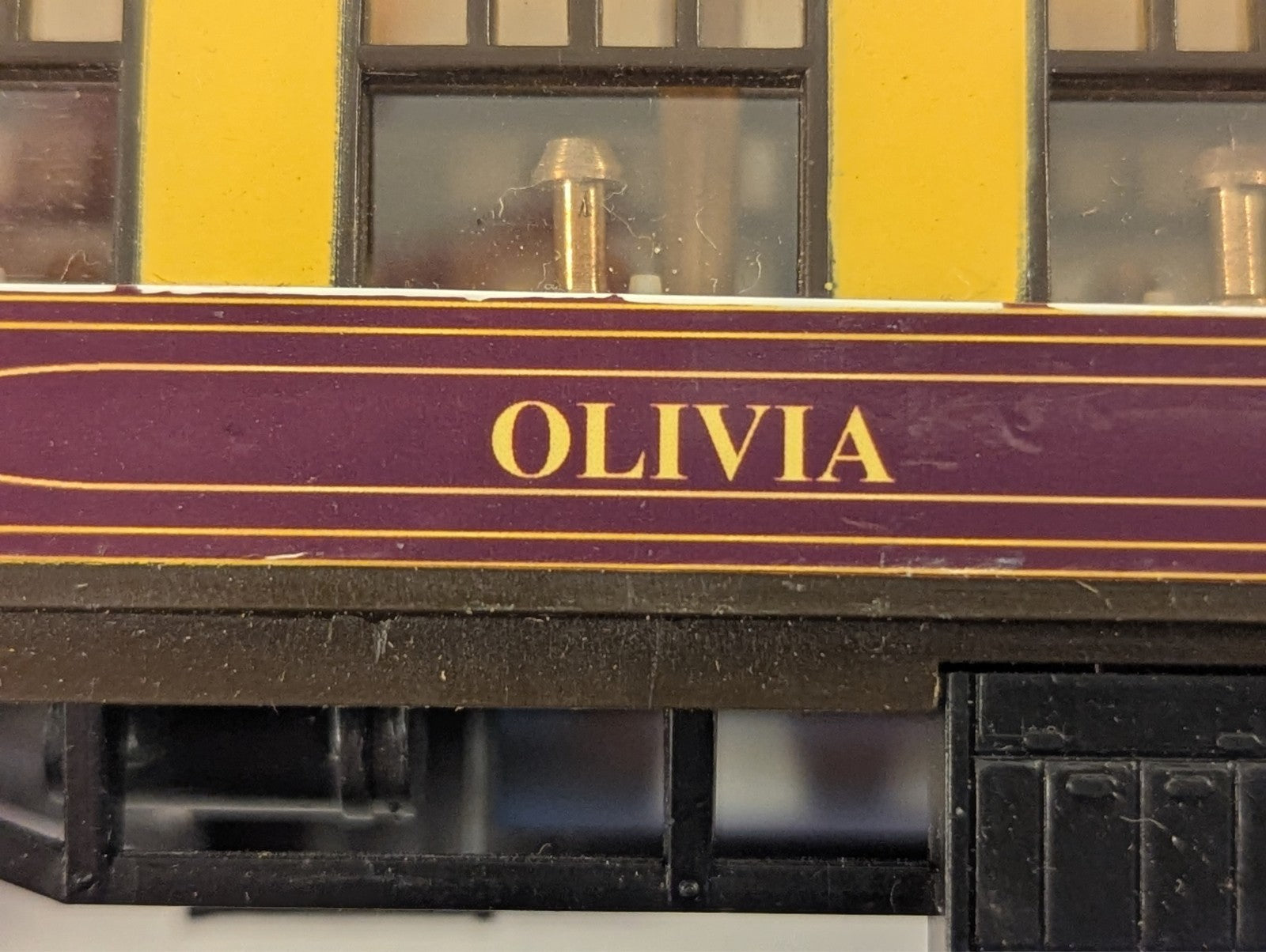 Hornby OO Gauge Pullman Coach "Olivia"