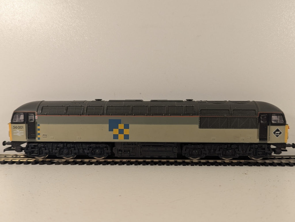 Mainline OO Gauge Class 56 Locomotive 56001 BR Railfreight Coal Livery