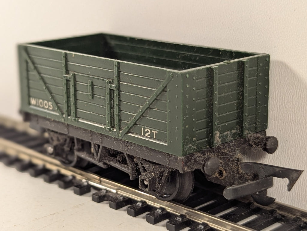 Tri-ang R10 OO Gauge 7 Plank Open Wagon