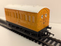 Hornby R110 OO Gauge ‘Annie’ 4-Wheel Coach – Thomas the Tank Engine Series