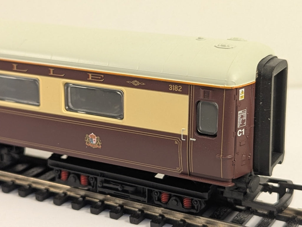 Hornby OO Gauge  Northern Belle Pullman Coach Warwick 3182