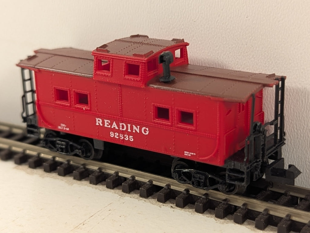 Life-Like 7974 N Gauge Reading Caboose - Boxed