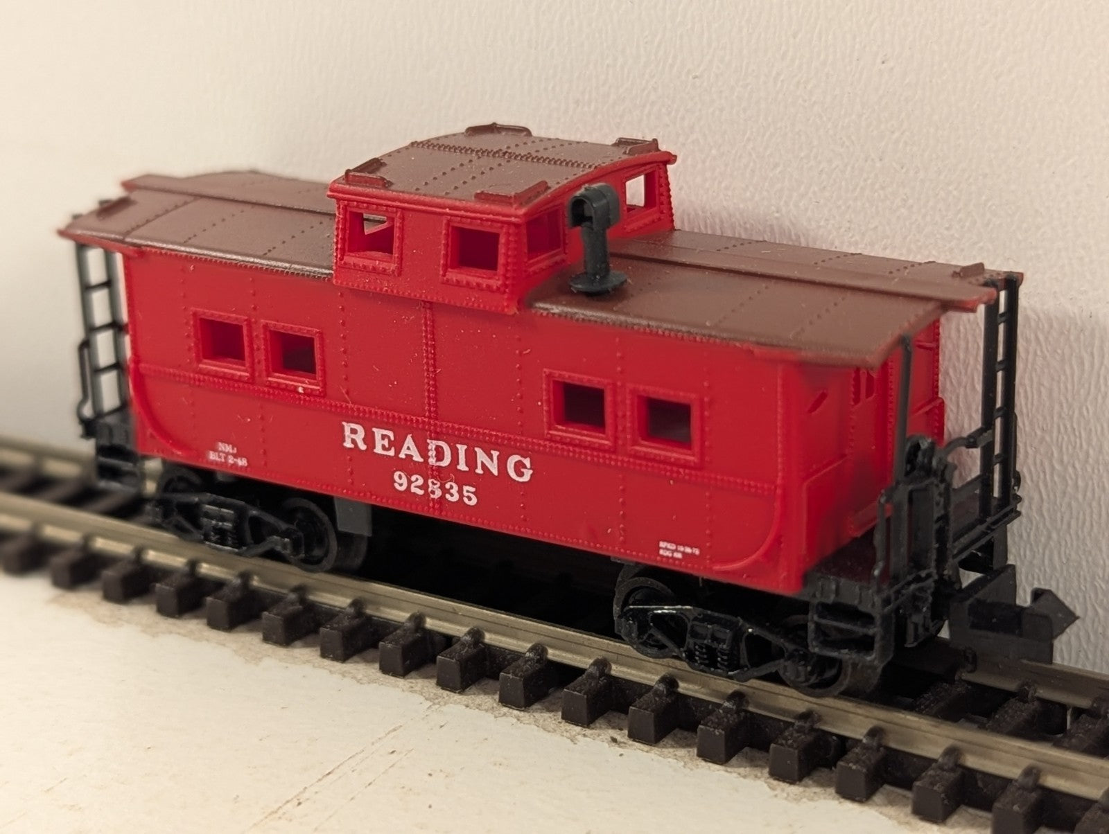 Life-Like 7974 N Gauge Reading Caboose - Boxed