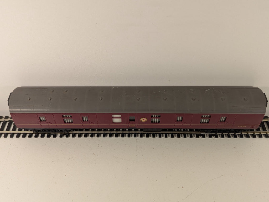 Tri-ang OO Gauge BR Maroon Mk1 Full Brake Coach