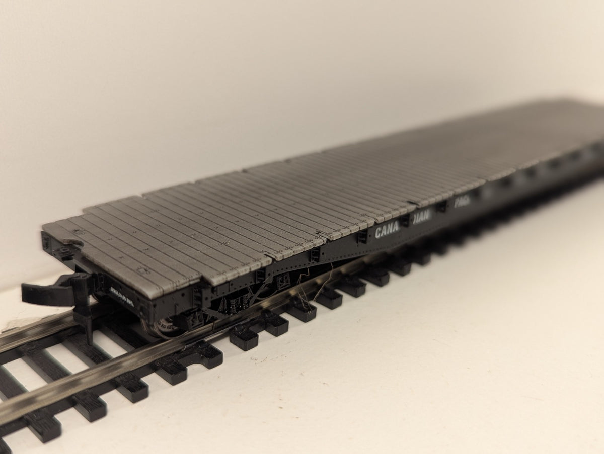 Bachmann HO Gauge Canadian Pacific Bulkhead Flatcar