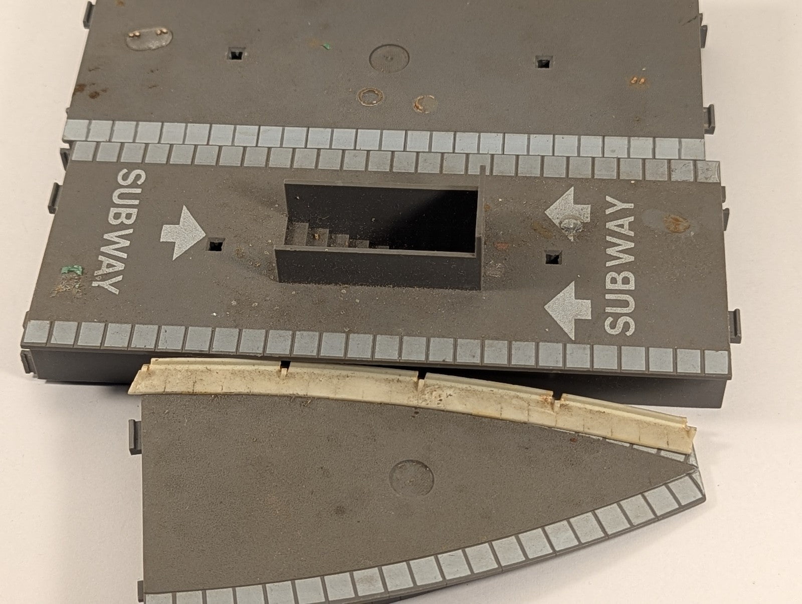 Tri-ang OO Gauge Station Platform Pieces Platform Sections R.460, R.462, R.464
