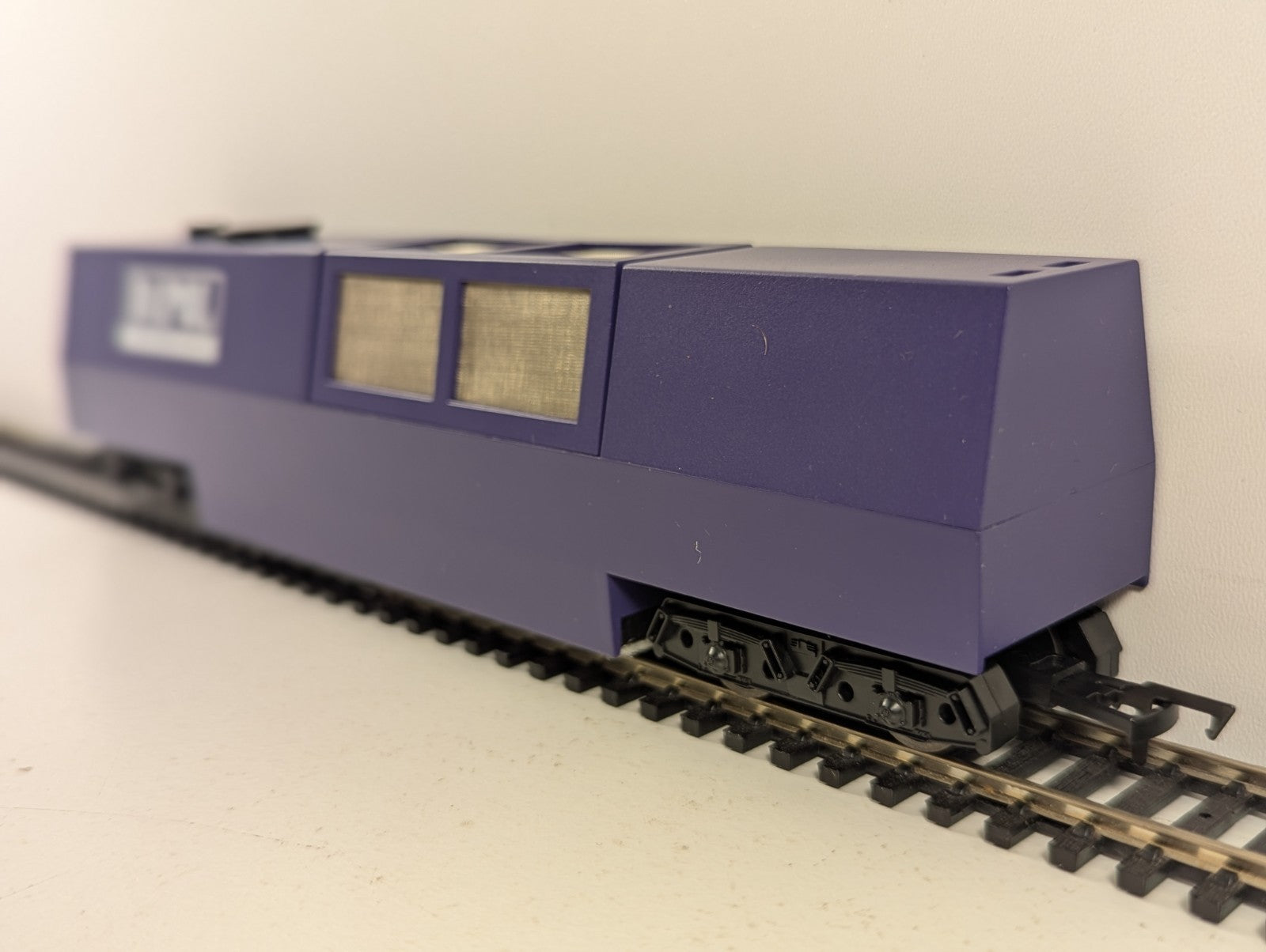 Dapol B800 OO/HO Gauge Motorised Track Cleaner - Boxed