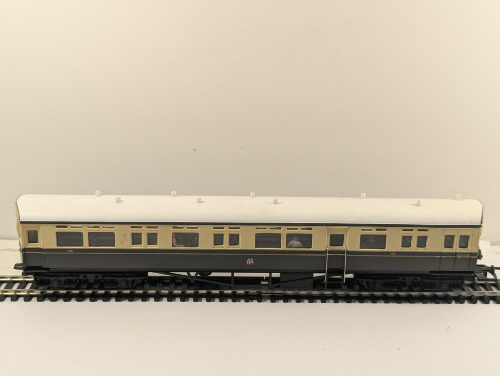Hornby OO Gauge GWR Autocoach No. 190 - Missing Buffer