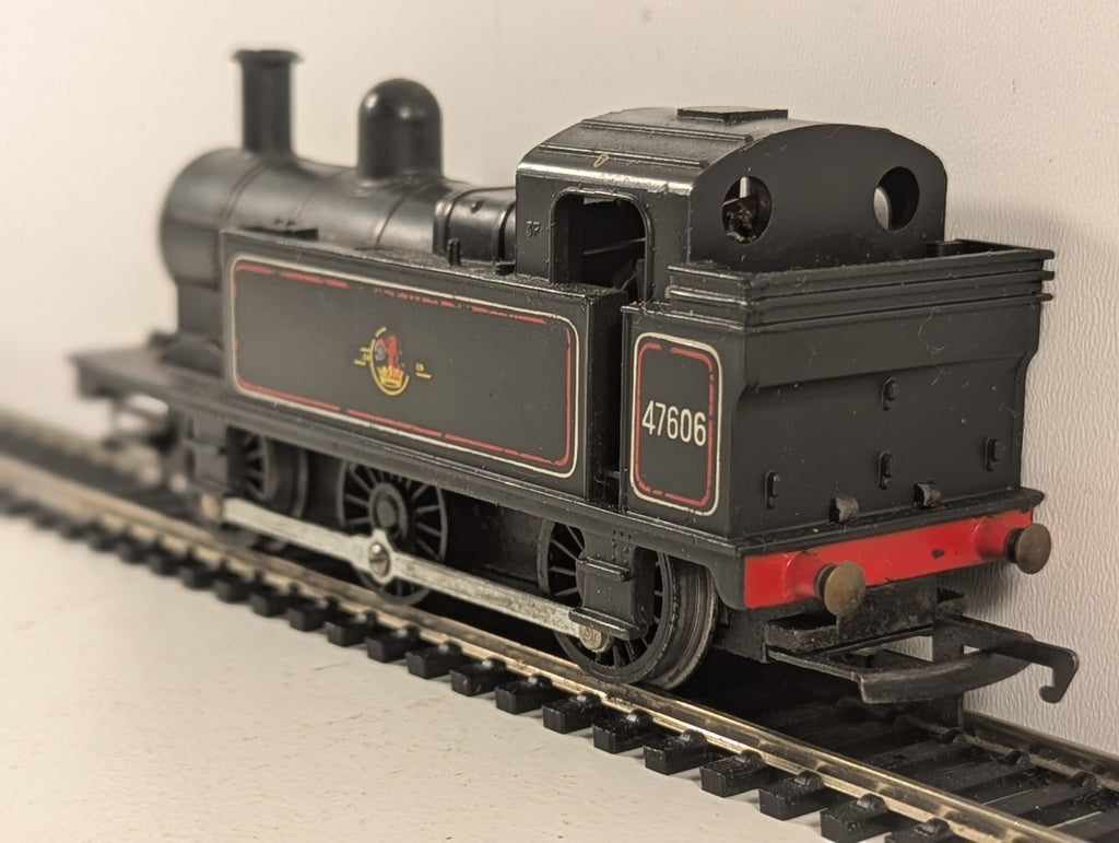 Tri-ang OO Gauge Class 3F Jinty Tank Locomotive Steam Locomotive 47606 BR Black